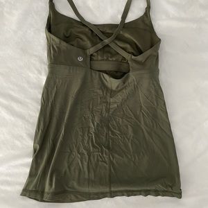 Lululemon tank top